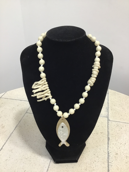 Gargantilla Pez Resina